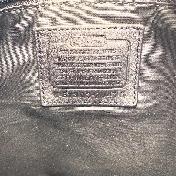 Coach Tote Signature Turn Lock Black Scarlet - Picture 10 of 14